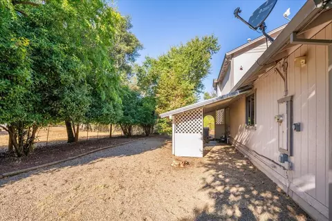 Exterior - 20910 Yogi Bear Ln, Redding, CA 96003 photo 12 of 21