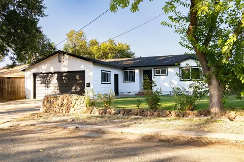 1600 Diamond St, Anderson, CA 96007