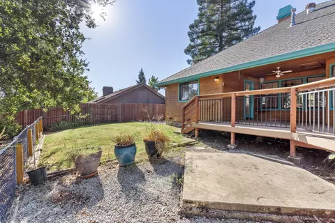 1874 Trailwood Ct, Redding, CA 96003 photo 23
