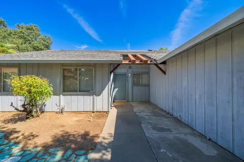 2064 Stonybrook Dr, Red Bluff, CA 96080 photo 4