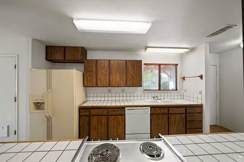 2064 Stonybrook Dr, Red Bluff, CA 96080 photo 14