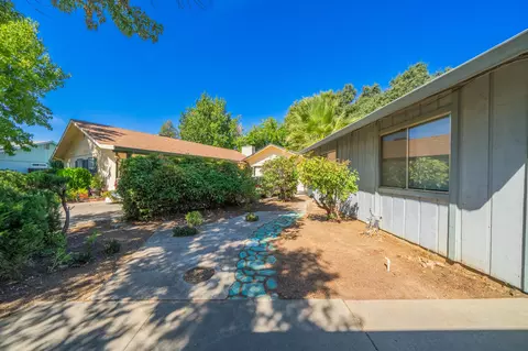 2064 Stonybrook Dr, Red Bluff, CA 96080 photo 3