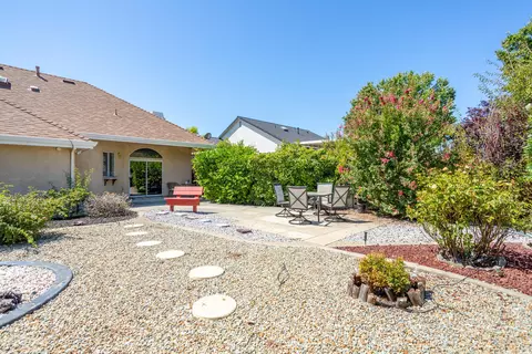 Exterior - 5830 Diamond Ridge Dr, Redding, CA 96003 photo 3 of 4