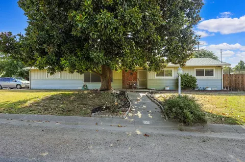 140 Chestnut Ave, Red Bluff, CA 96080
