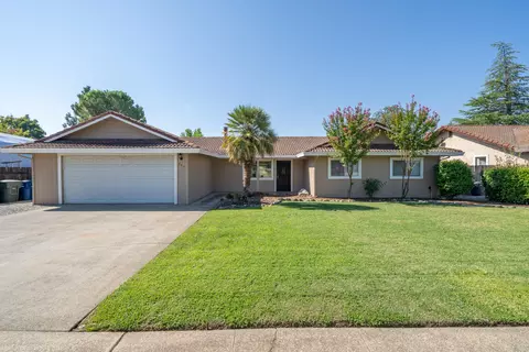 397 Rosewood Dr, Redding, CA 96003