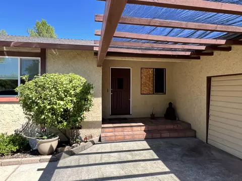 3843 Oro St, Redding, CA 96001 photo 3
