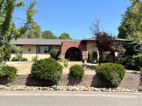 3843 Oro St, Redding, CA 96001