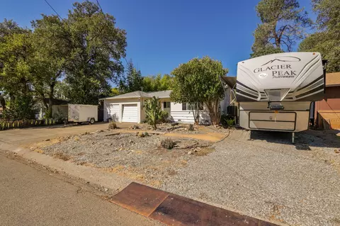 2084 Deerfield Ave, Redding, CA 96002 photo 18