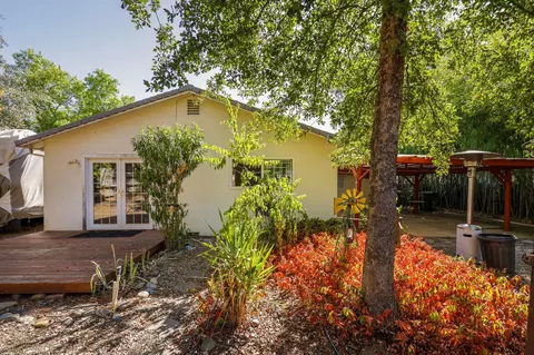 2084 Deerfield Ave, Redding, CA 96002 photo 14