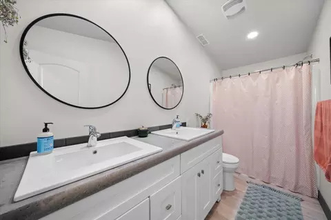 2584 Alfreda Way, Redding, CA 96002 photo 12