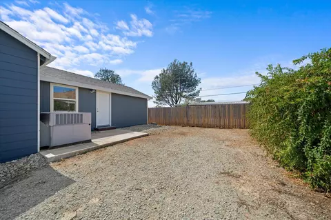 2584 Alfreda Way, Redding, CA 96002 photo 15