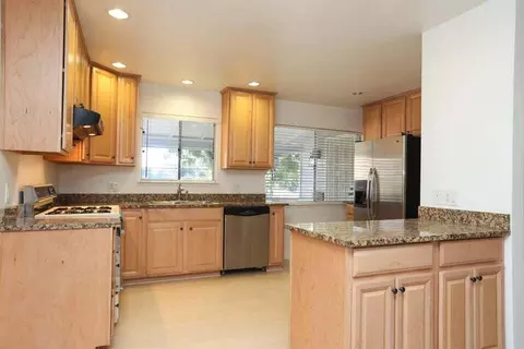 Kitchen - 180 Chestnut Ave, Red Bluff, CA 96080 photo 3 of 5