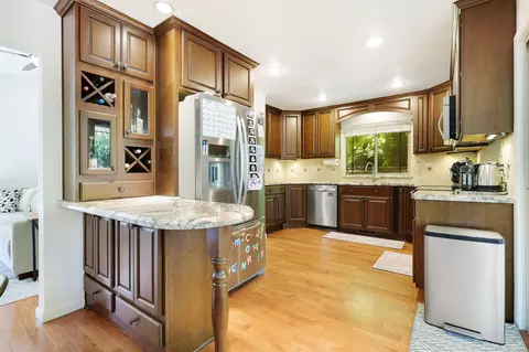 711 Coffeeberry Ln, Redding, CA 96003 photo 11
