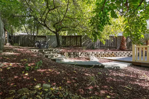 711 Coffeeberry Ln, Redding, CA 96003 photo 28