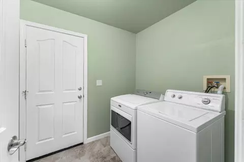 1543 Marigold Way, Redding, CA 96003 photo 18