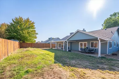 1543 Marigold Way, Redding, CA 96003 photo 32