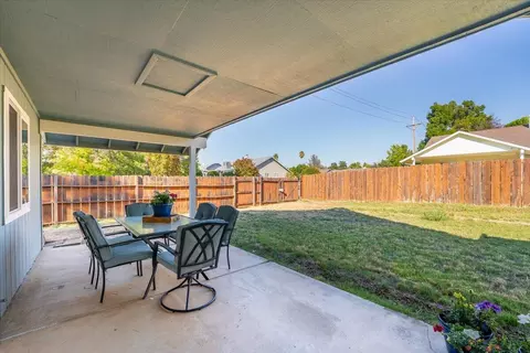 1543 Marigold Way, Redding, CA 96003 photo 33
