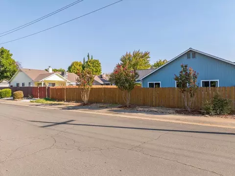 1543 Marigold Way, Redding, CA 96003 photo 38
