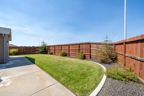 Exterior - 2855 Ukonom Dr, Redding, CA 96002 photo 7 of 13