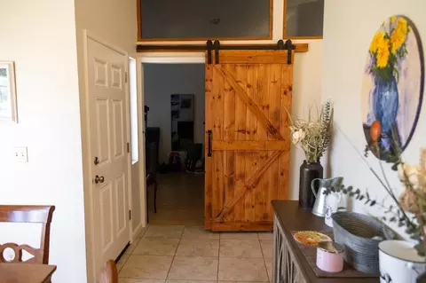 Entry Way - 2515 Cimarron Dr, Red Bluff, CA 96080 photo 1 of 3