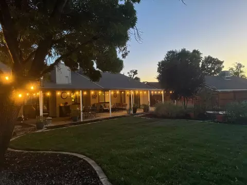 Exterior - 2515 Cimarron Dr, Red Bluff, CA 96080 photo 7 of 13
