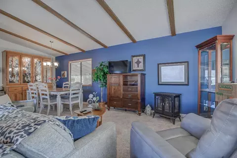 421 Logwood, Redding, CA 96003 photo 5