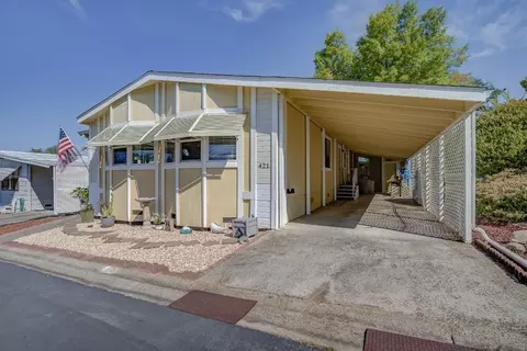 421 Logwood, Redding, CA 96003 photo 2