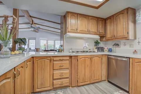 421 Logwood, Redding, CA 96003 photo 13
