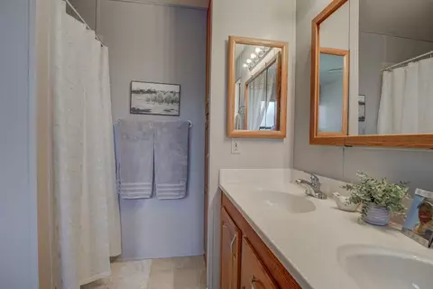 421 Logwood, Redding, CA 96003 photo 24