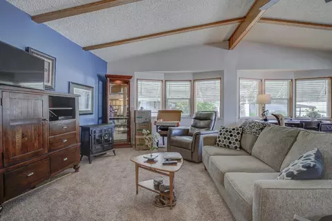 421 Logwood, Redding, CA 96003 photo 8