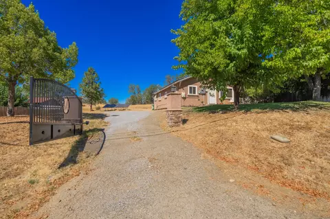 5421 Akrich St, Shasta Lake, CA 96019