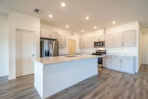 2511 Schumacher St, Redding, CA 96002 photo 14