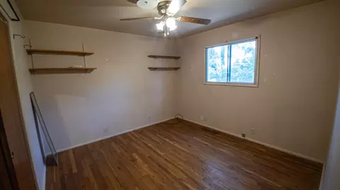 Bedroom - 17768 Irish Rd, Redding, CA 96003 photo 2 of 3