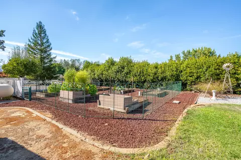 12707 Yanot Dr, Redding, CA 96003 photo 27
