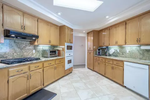 12707 Yanot Dr, Redding, CA 96003 photo 10