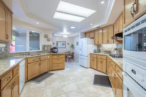 12707 Yanot Dr, Redding, CA 96003 photo 9