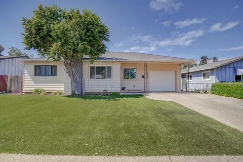 1360 Pinon Ave, Anderson, CA 96007