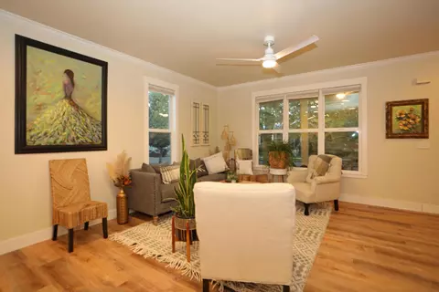 858 Kite Ln, Redding, CA 96001 photo 3