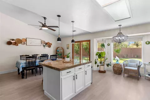 1760 Vinson Dr, Redding, CA 96003 photo 8