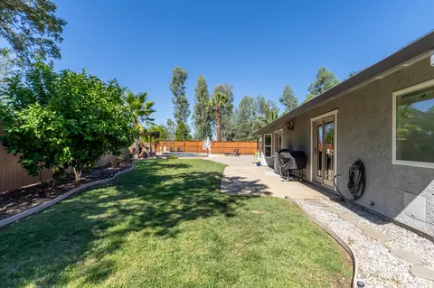 1760 Vinson Dr, Redding, CA 96003 photo 23