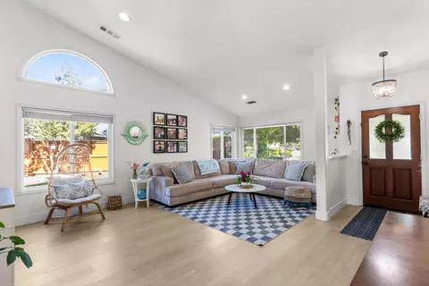 1760 Vinson Dr, Redding, CA 96003 photo 6
