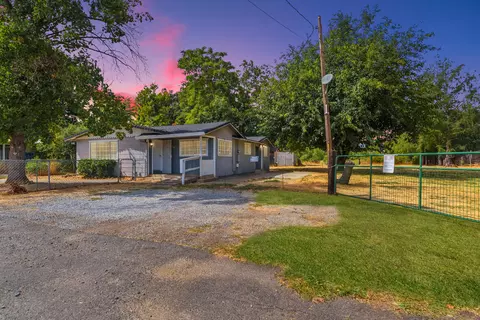 19930 Loop St, Anderson, CA 96007