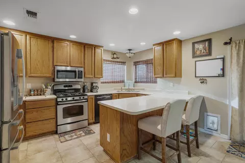 5808 Constitution Way, Redding, CA 96003 photo 4
