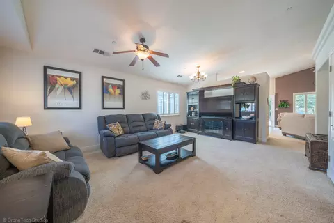2105 Terra Nova Dr, Redding, CA 96003 photo 9