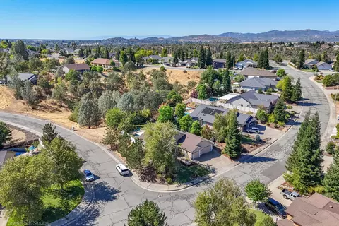 2105 Terra Nova Dr, Redding, CA 96003 photo 49