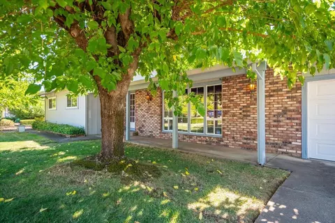 Exterior - 7177 Hermosa Way, Redding, CA 96002 photo 3 of 18
