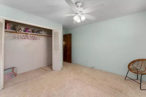 Bedroom - 7177 Hermosa Way, Redding, CA 96002 photo 5 of 6