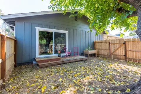 2158 Deerfield Ave, Redding, CA 96002 photo 20