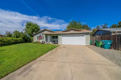 3523 Timber Ln, Anderson, CA 96007