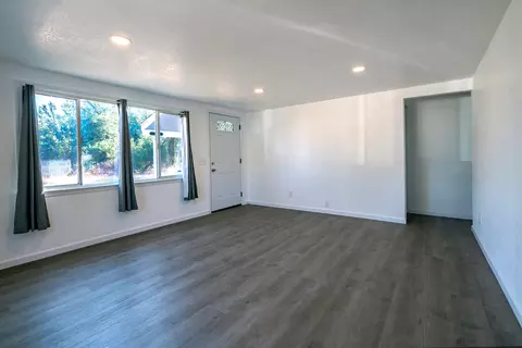 7154 Bridge St, Anderson, CA 96007 photo 3